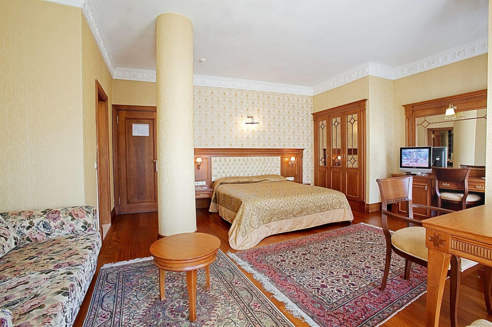 Hotel Sumengen Стамбул Номер фото